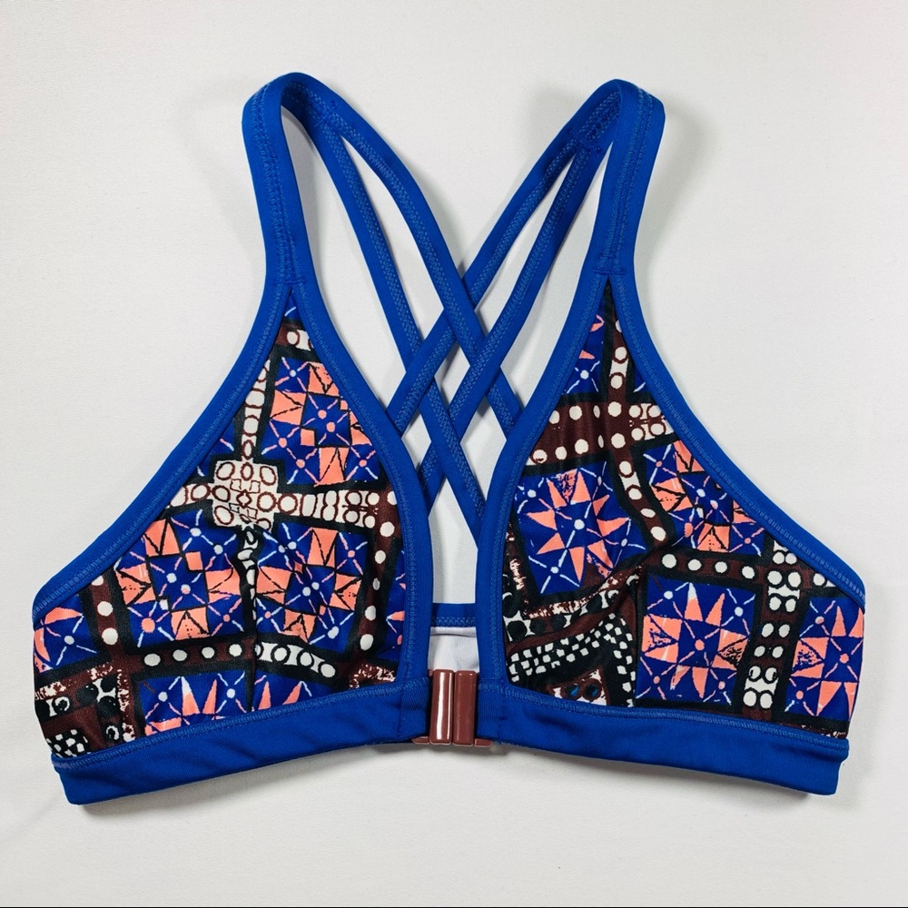 UO Without Walls Mosaic Sport Bra Blue Pink